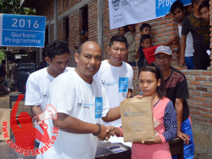 Pembagian Daging Qurban oleh Islamic Relief